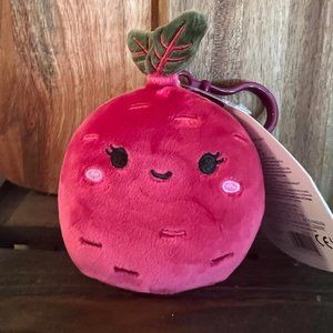Claudia the radish 3.5” squishmallow clip